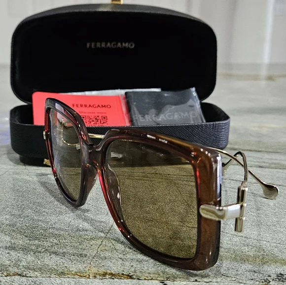 NWT. Salvatore Ferragamo Sunglasses s-l400.jpg main image 3